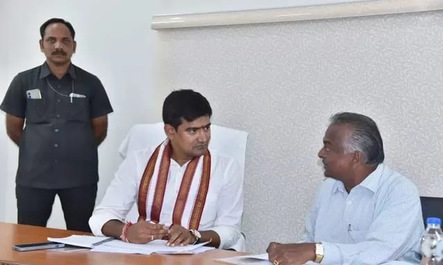 పింఛన్లు